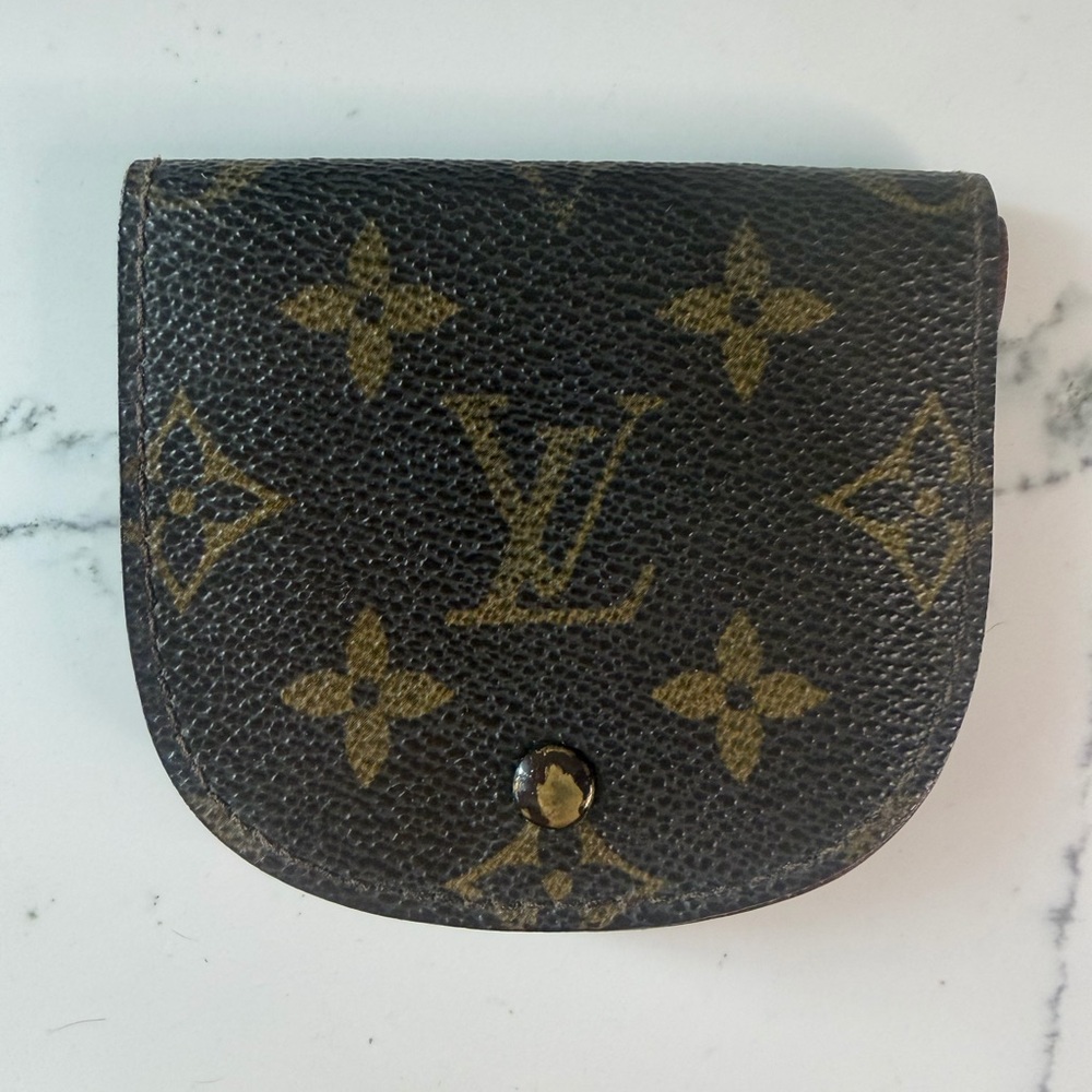 Authentic Louis Vuitton Monogram Porte Monnaie Gousset coin purse